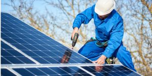 Installation Maintenance Panneaux Solaires Photovoltaïques à Saintes-Maries-de-la-Mer